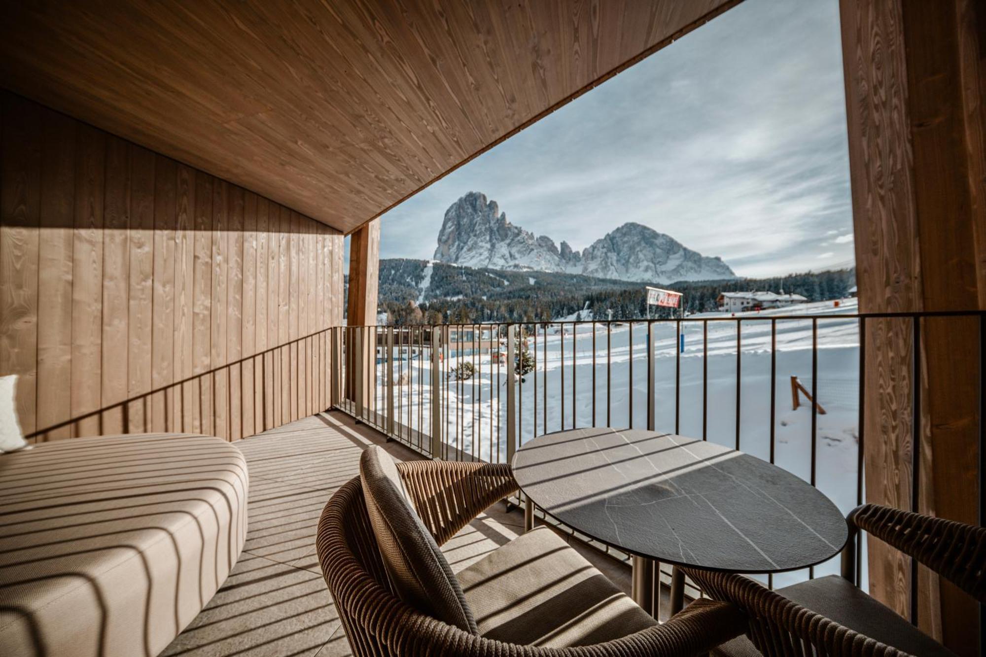 Hotel Cendevaves Alpine Silence Santa Cristina Val Gardena Exterior foto